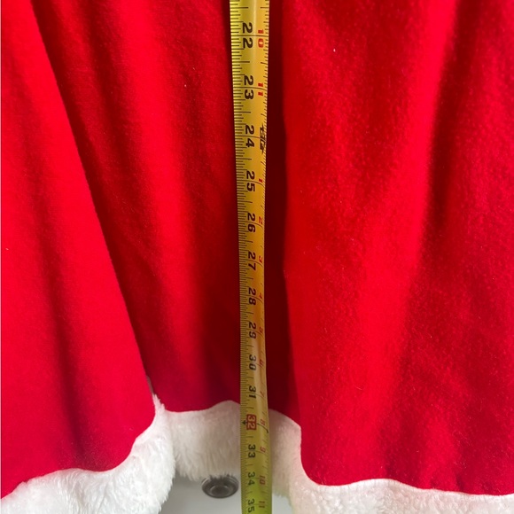 Christmas dress with 3 Santa hats- Mrs. Claus & helpers - Picture 7 of 11